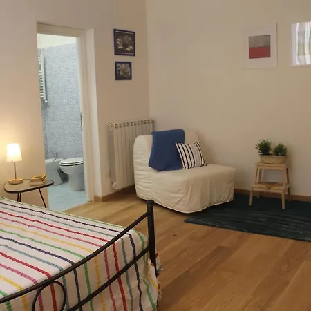 Bed & Breakfast 103 4*