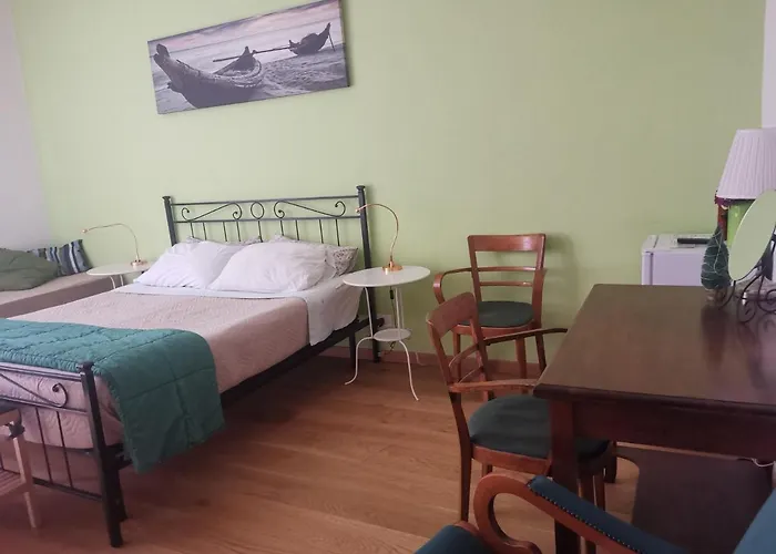 Bed & Breakfast 103 4*