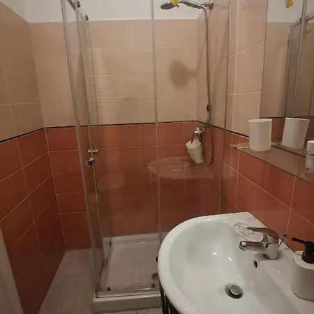 103 Bed & Breakfast 4*